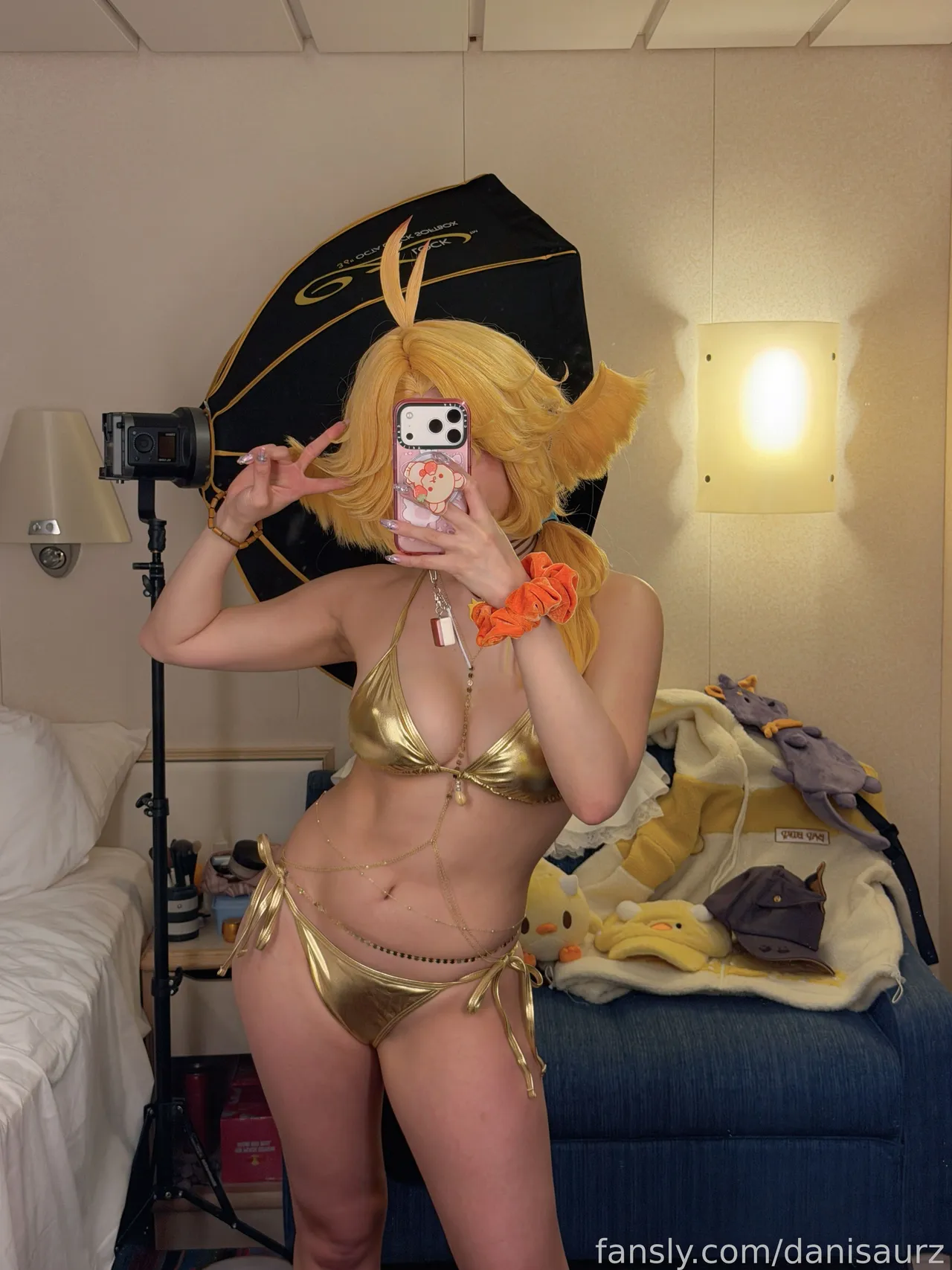Danisaurz - Dokibird golden bikini Danisaurz - Dokibird golden bikini