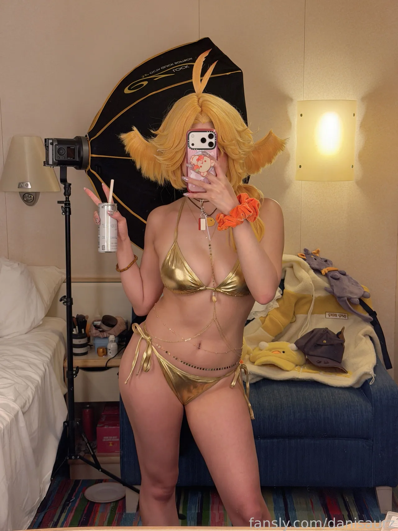 Danisaurz - Dokibird golden bikini Danisaurz - Dokibird golden bikini