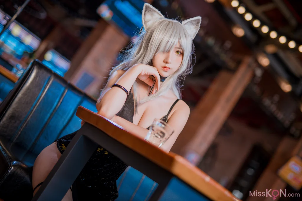 Coser@ Jean: Arknights - Black Anniversary Dress (9 photos) Coser@ Jean: Arknights - Black Anniversary Dress (9 photos)