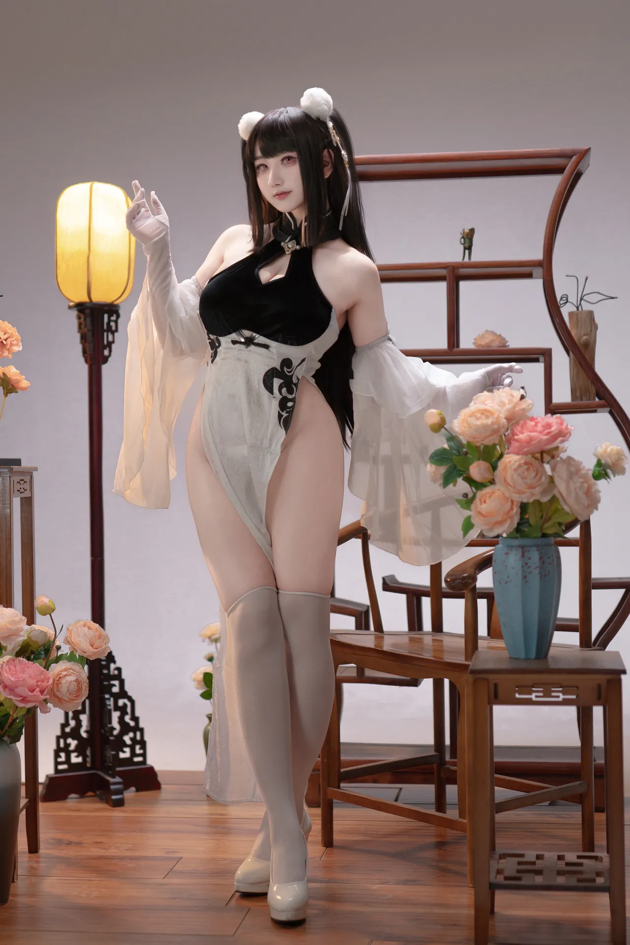 Cosplayers Full Body Cosplayers Full Body