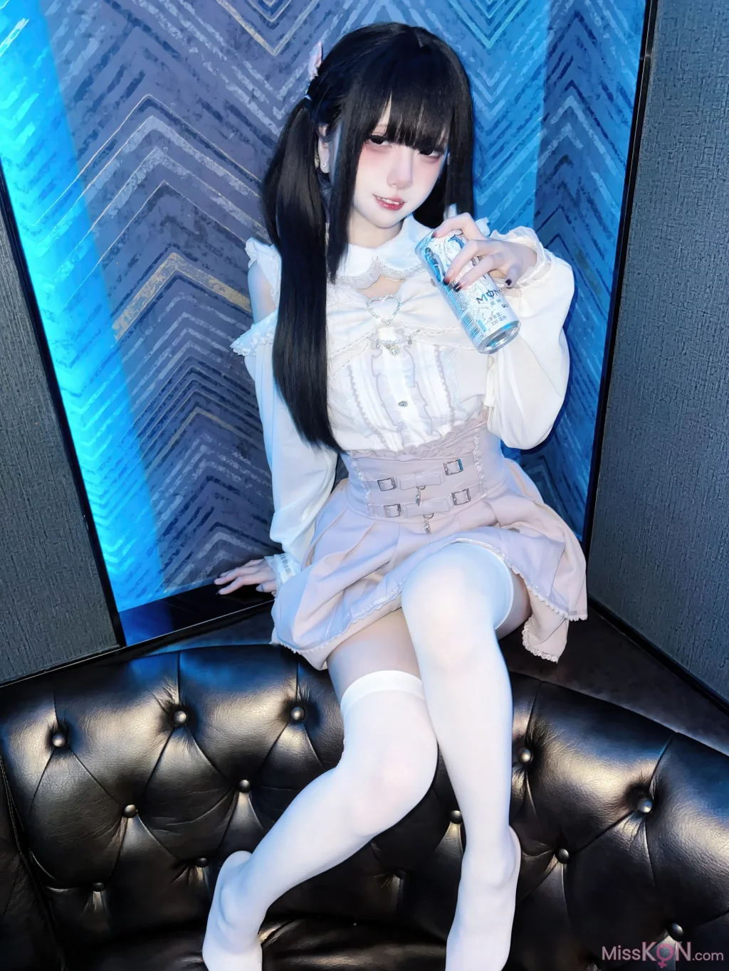 Coser@ Paper Yue Etsu_ko: KTV Date with a Landmine Girl (44 photos) Coser@ Paper Yue Etsu_ko: KTV Date with a Landmine Girl (44 photos)