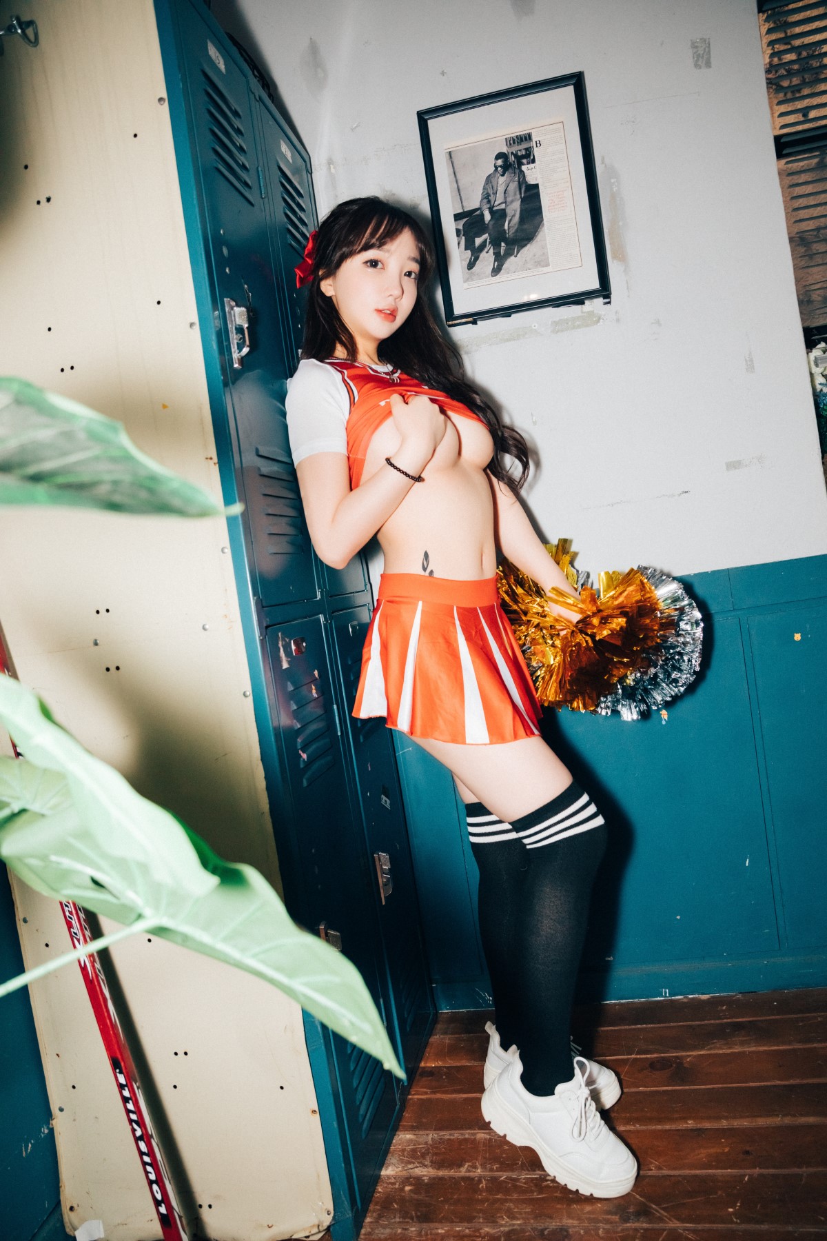 Loozy Son Ye-Eun 손예은 - Cheer Up Loozy Son Ye-Eun 손예은 - Cheer Up