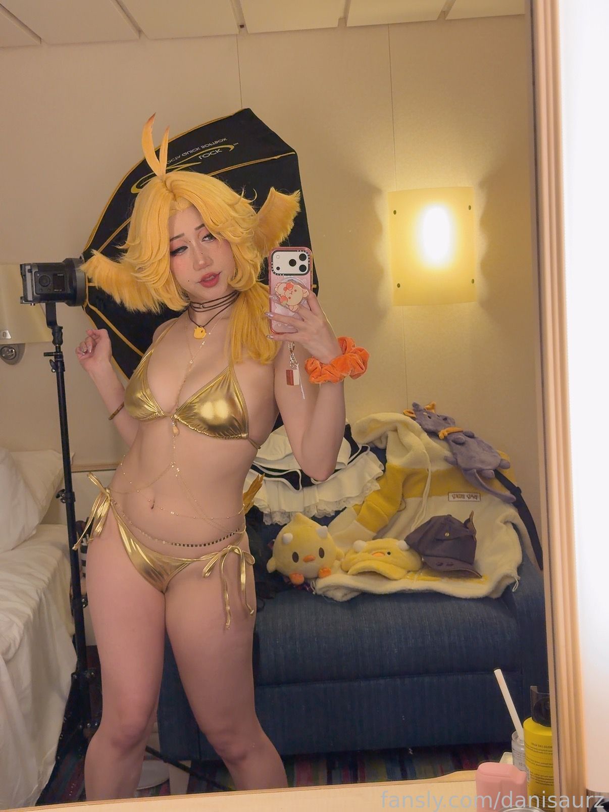 Danisaurz - Dokibird golden bikini Danisaurz - Dokibird golden bikini