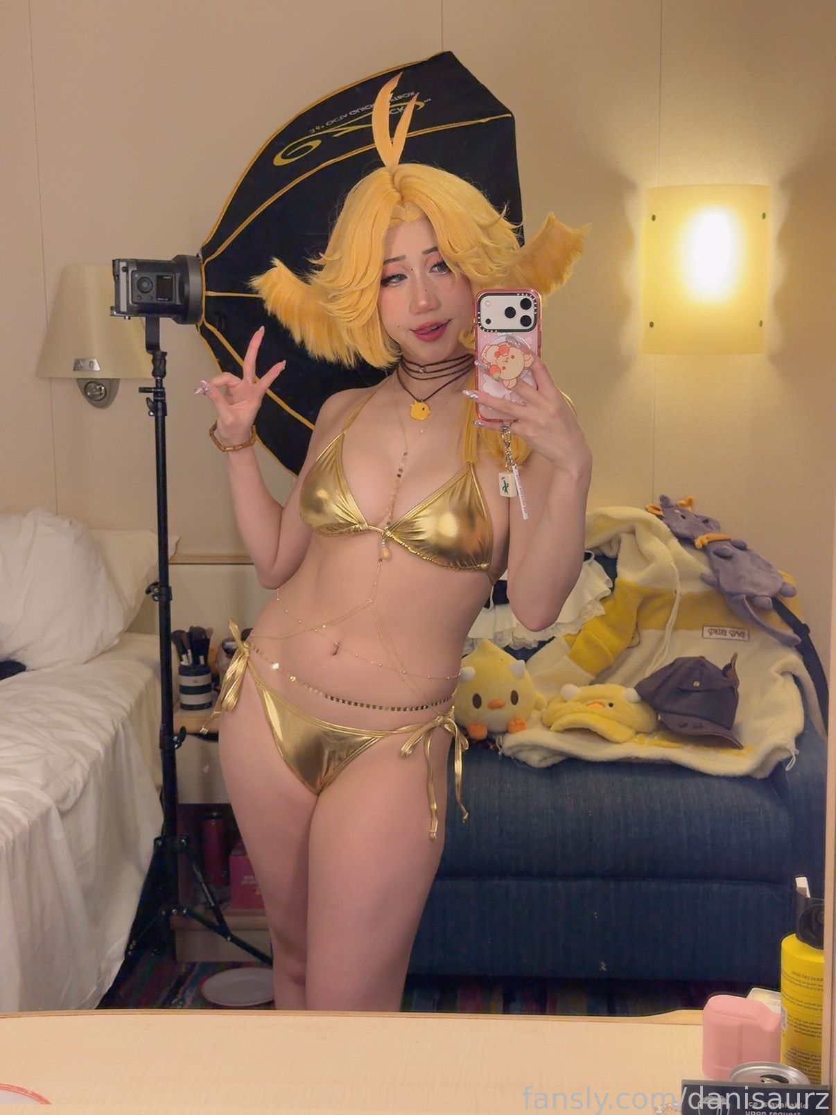 Danisaurz - Dokibird golden bikini Danisaurz - Dokibird golden bikini
