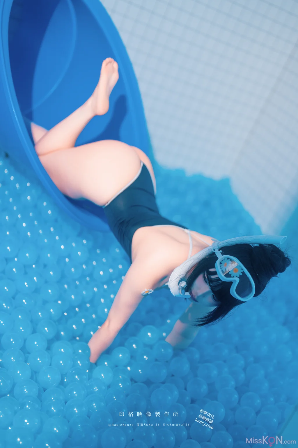 Kosar@落落Raku: 8K 乳环 死库水 (52 photos + 1 video) Kosar@落落Raku: 8K 乳环 死库水 (52 photos + 1 video)
