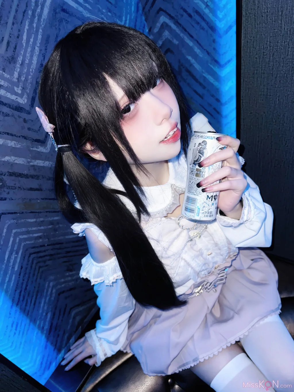 Coser@ Paper Yue Etsu_ko: KTV Date with a Landmine Girl (44 photos) Coser@ Paper Yue Etsu_ko: KTV Date with a Landmine Girl (44 photos)