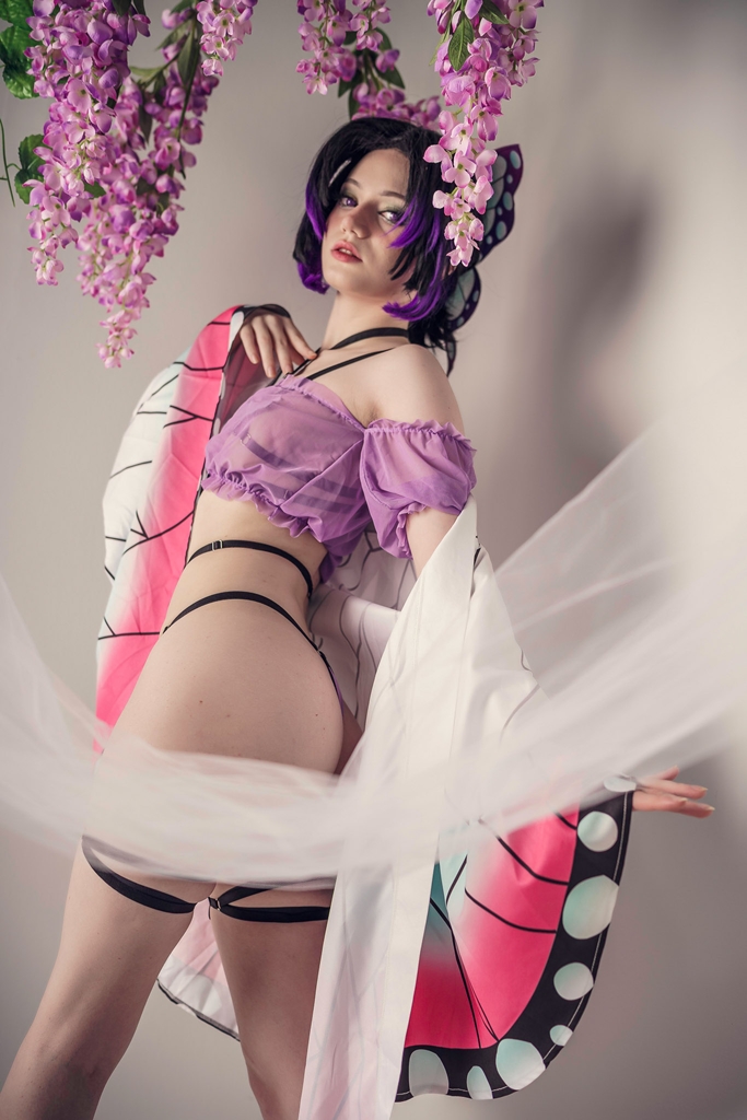 Moondays – Shinobu Kocho Moondays – Shinobu Kocho