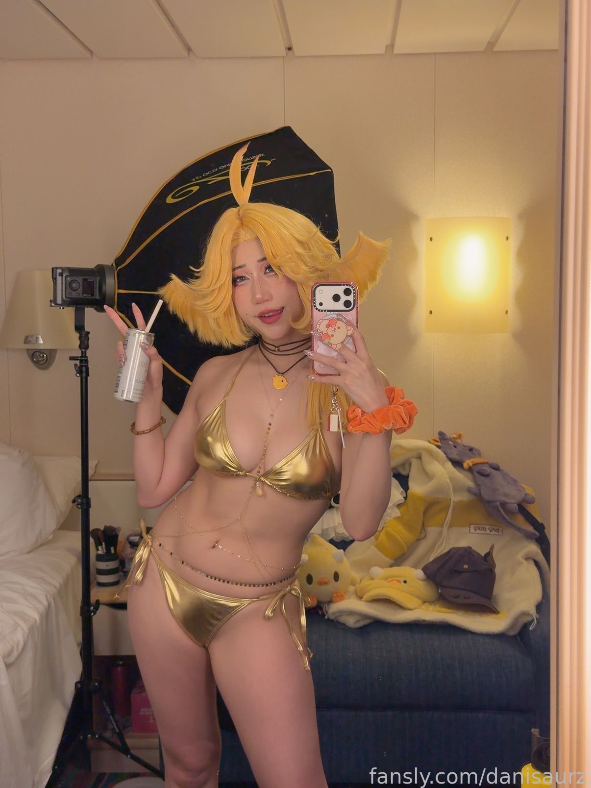 Danisaurz - Dokibird golden bikini Danisaurz - Dokibird golden bikini