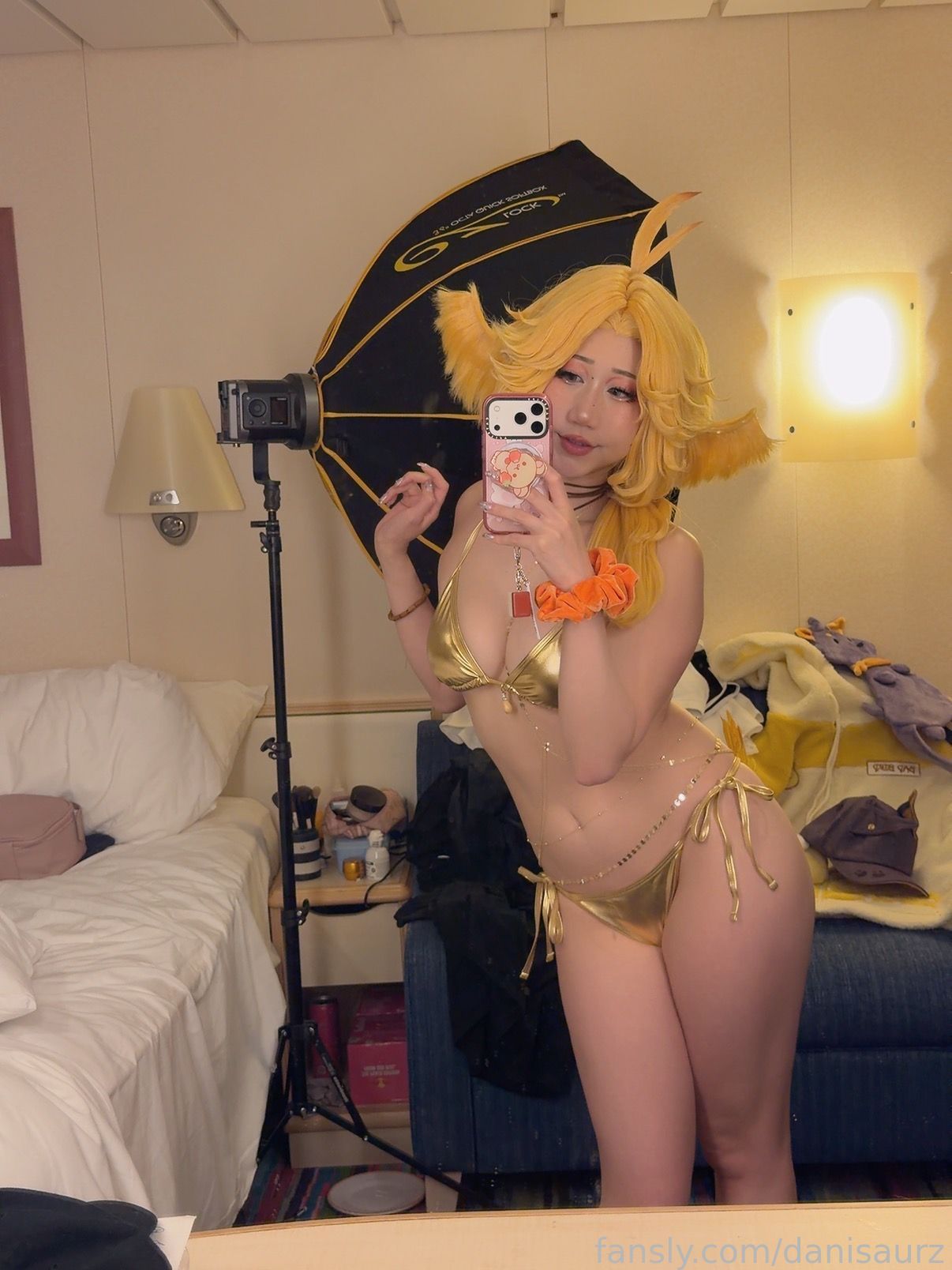 Danisaurz - Dokibird golden bikini Danisaurz - Dokibird golden bikini