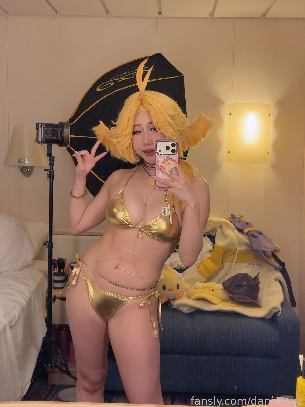 Danisaurz - Dokibird golden bikini Danisaurz - Dokibird golden bikini