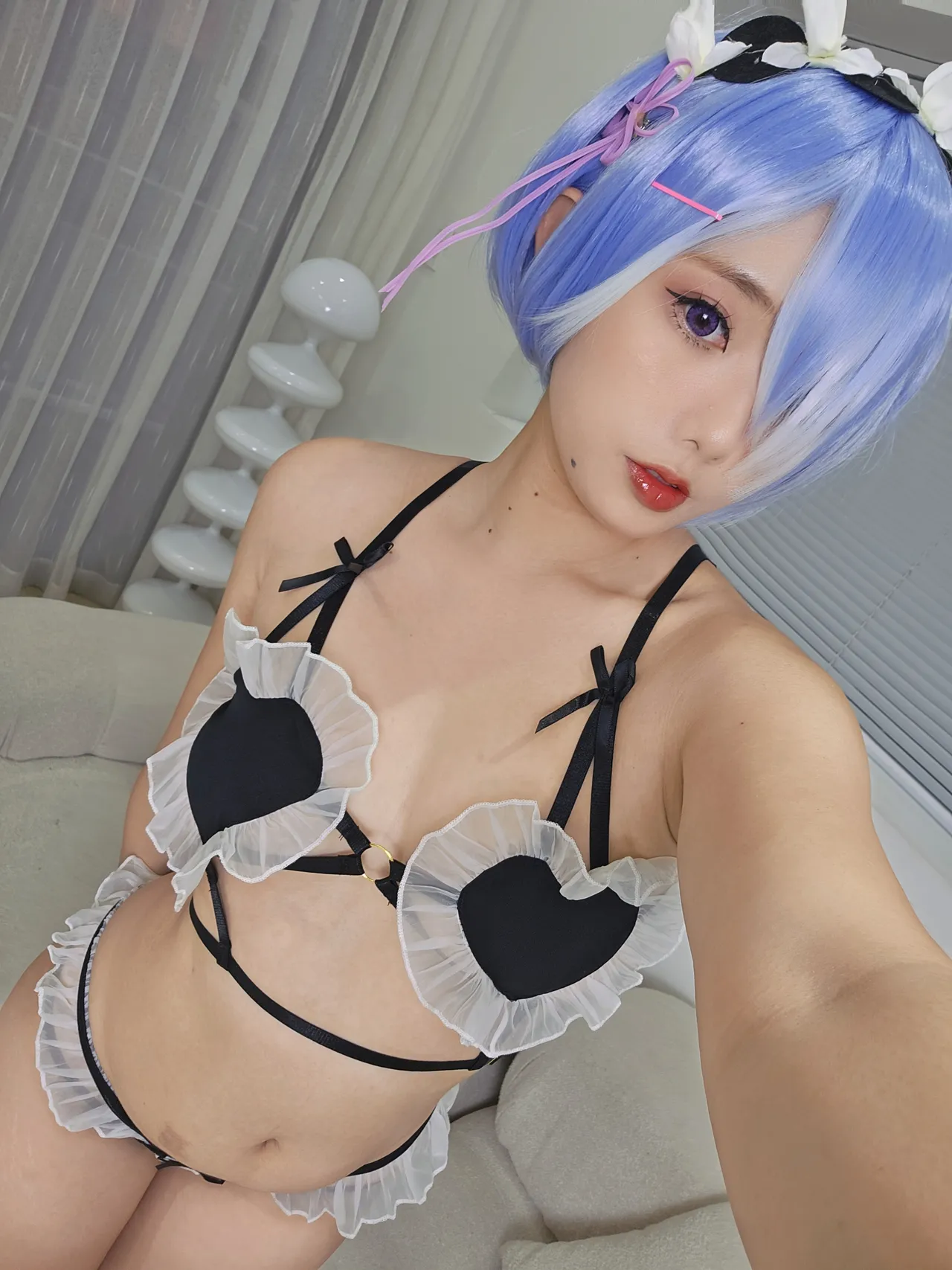 Messie Huang - Rem Messie Huang - Rem