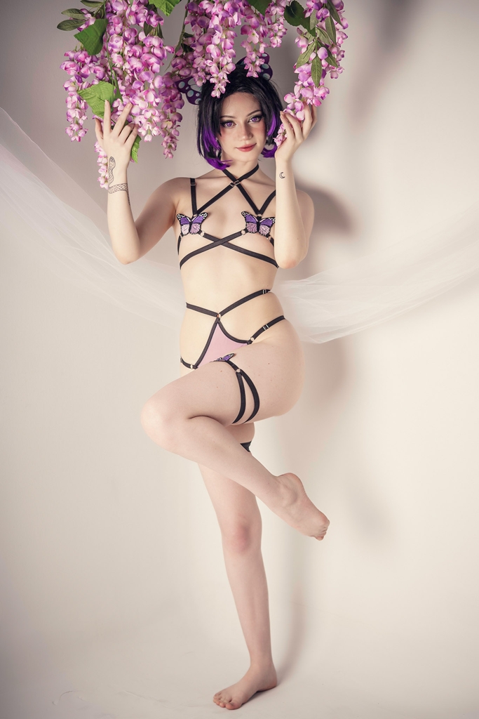 Moondays – Shinobu Kocho Moondays – Shinobu Kocho