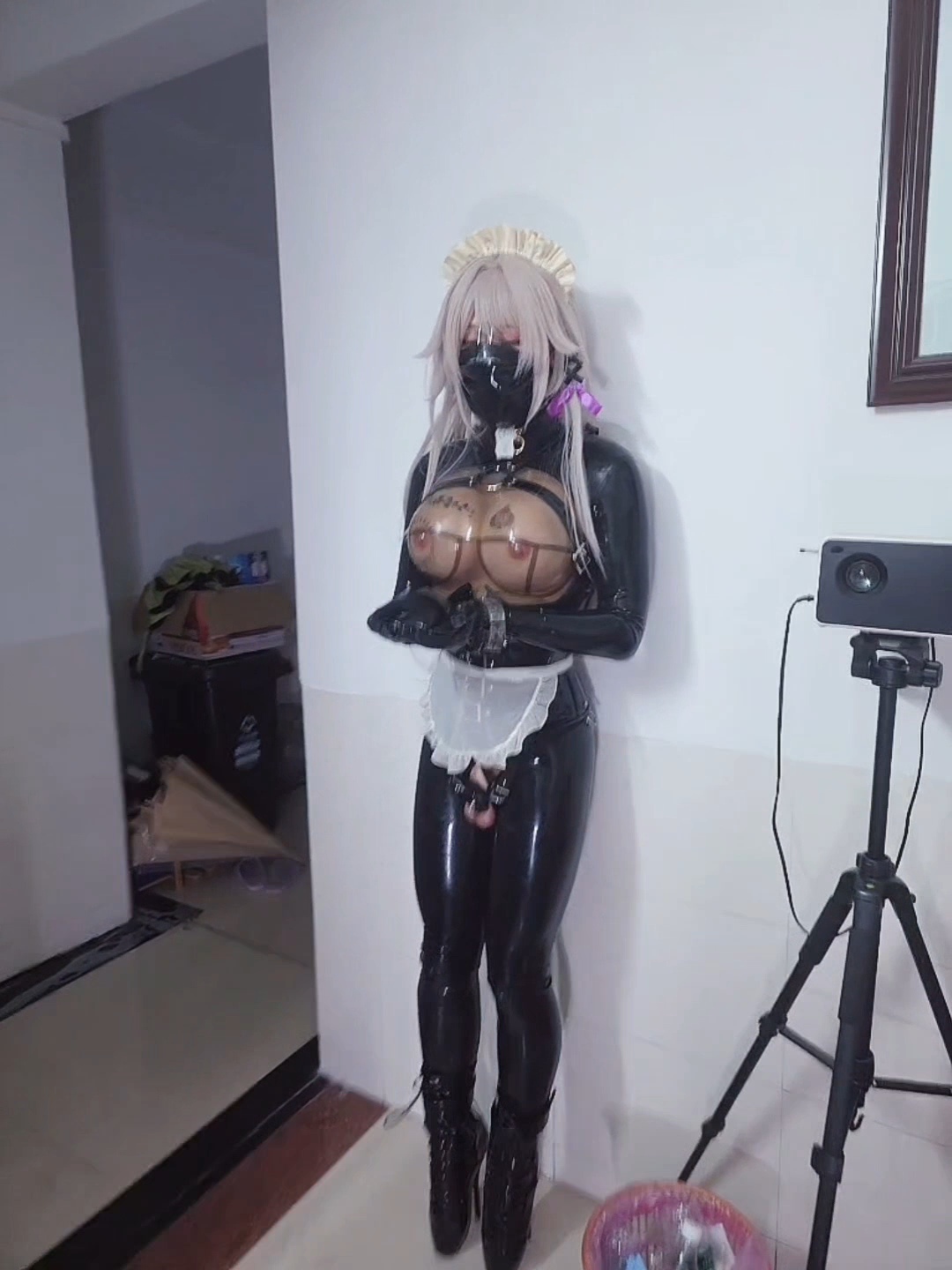 Veritablezx22 - Latex Maid Herta Veritablezx22 - Latex Maid Herta