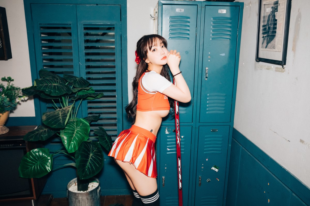 Loozy Son Ye-Eun 손예은 - Cheer Up Loozy Son Ye-Eun 손예은 - Cheer Up