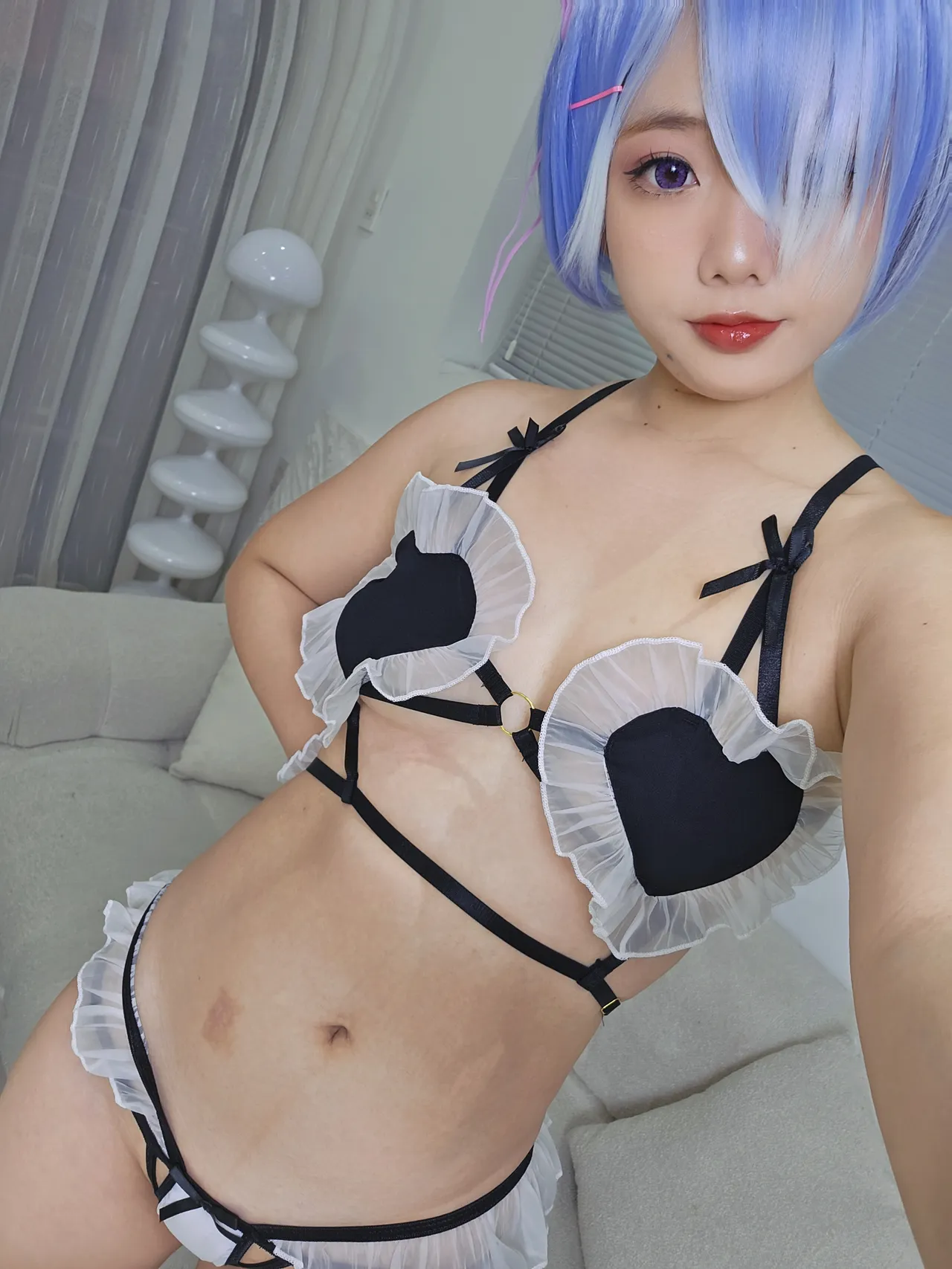 Messie Huang - Rem Messie Huang - Rem