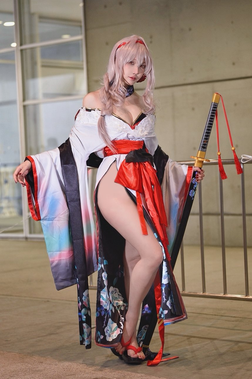 Cosplayers Full Body 1 Cosplayers Full Body 1