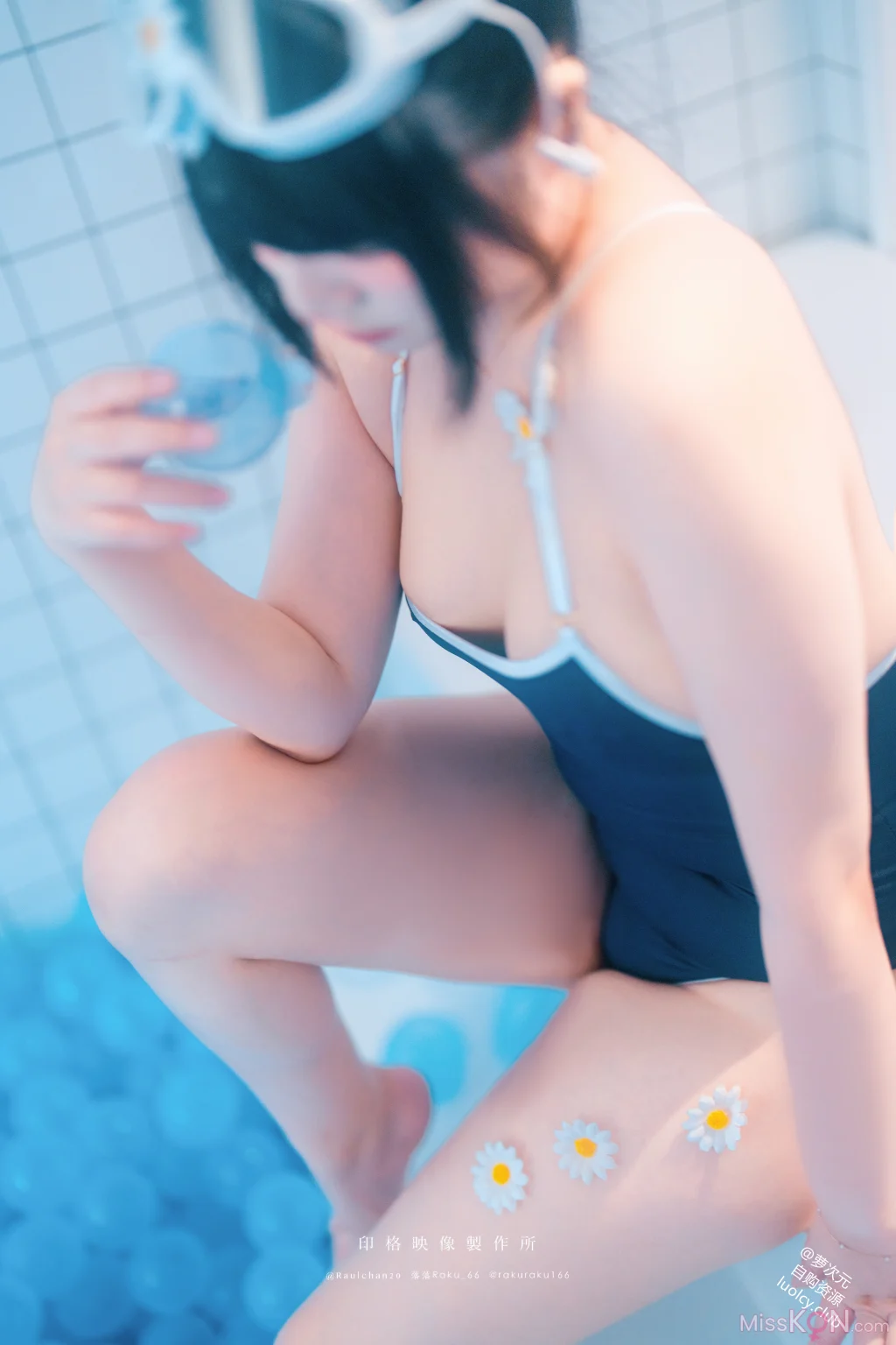 Kosar@落落Raku: 8K 乳环 死库水 (52 photos + 1 video) Kosar@落落Raku: 8K 乳环 死库水 (52 photos + 1 video)