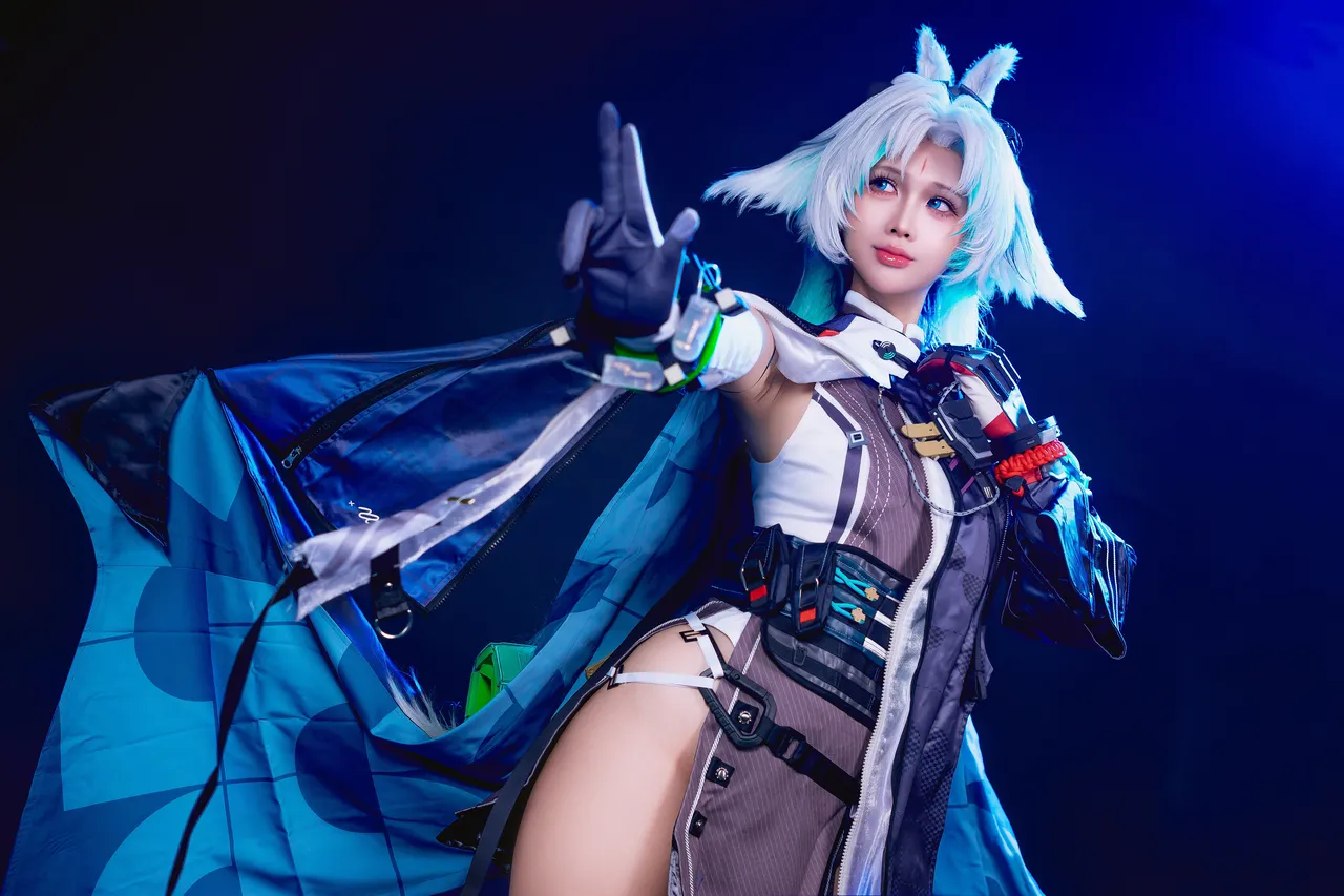 Pyoncos (ピオン) cosplay Arcane – Arknights: Endfield Pyoncos (ピオン) cosplay Arcane – Arknights: Endfield
