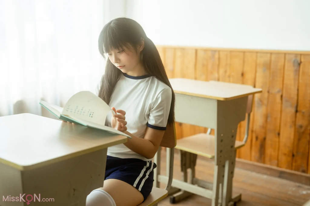 Coser@铁手叫兽: 饱饱 午后教室 (34 photos + 1 video) 3 Coser@铁手叫兽: 饱饱 午后教室 (34 photos + 1 video) 3