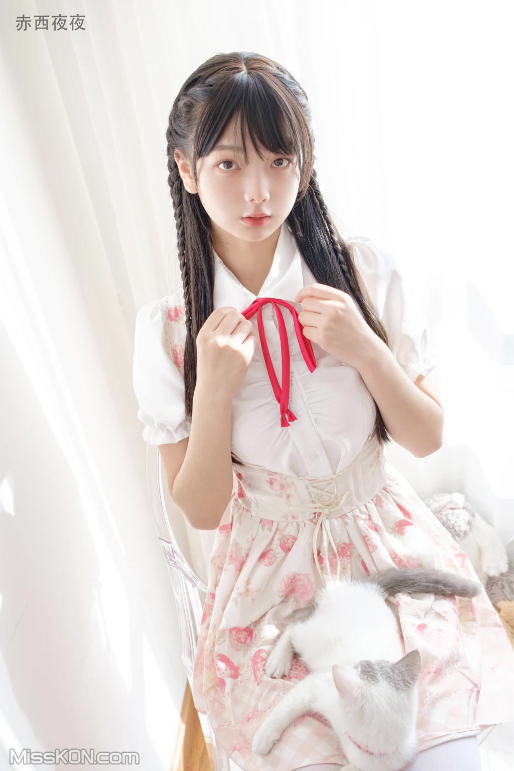 Coser@稚乖画册: 夜夜 白丝JK (81 photos + 1 video) Coser@稚乖画册: 夜夜 白丝JK (81 photos + 1 video)