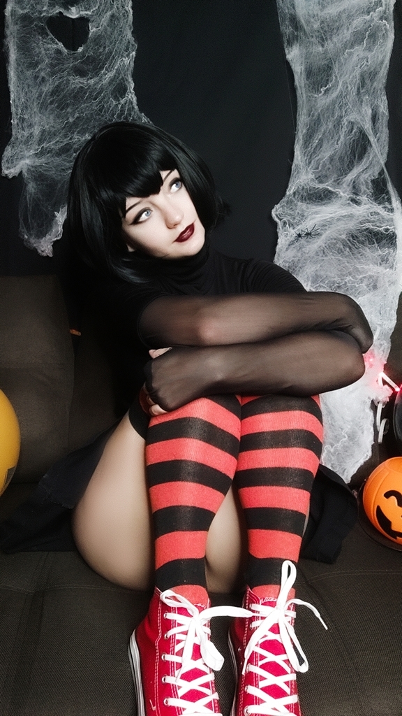 Mavis by Lyvlas Mavis by Lyvlas