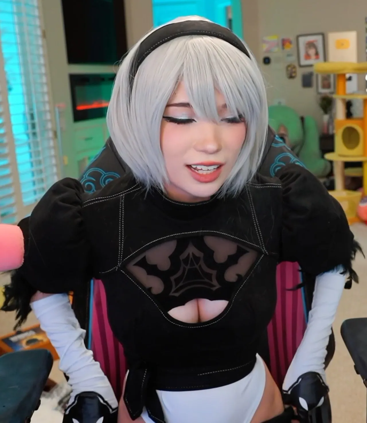 Emiru - 2B Emiru - 2B