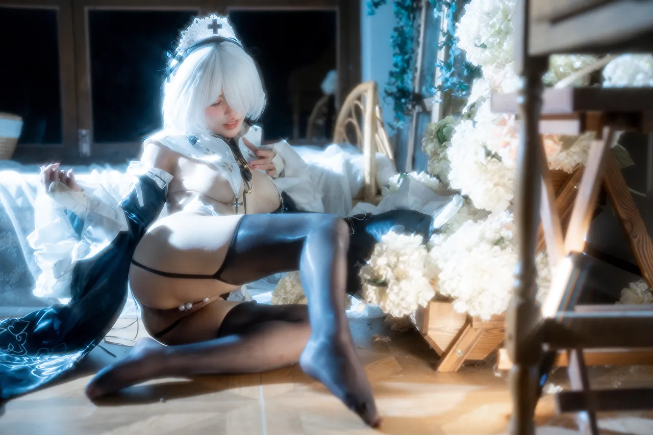Iron Hand Beast - 2B Nun Iron Hand Beast - 2B Nun