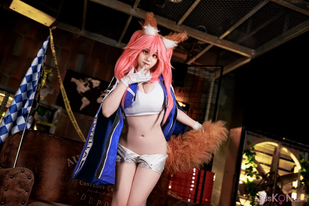 Coser@ Axue: FGO Tamamo Former Racing Suit (90 photos) Coser@ Axue: FGO Tamamo Former Racing Suit (90 photos)