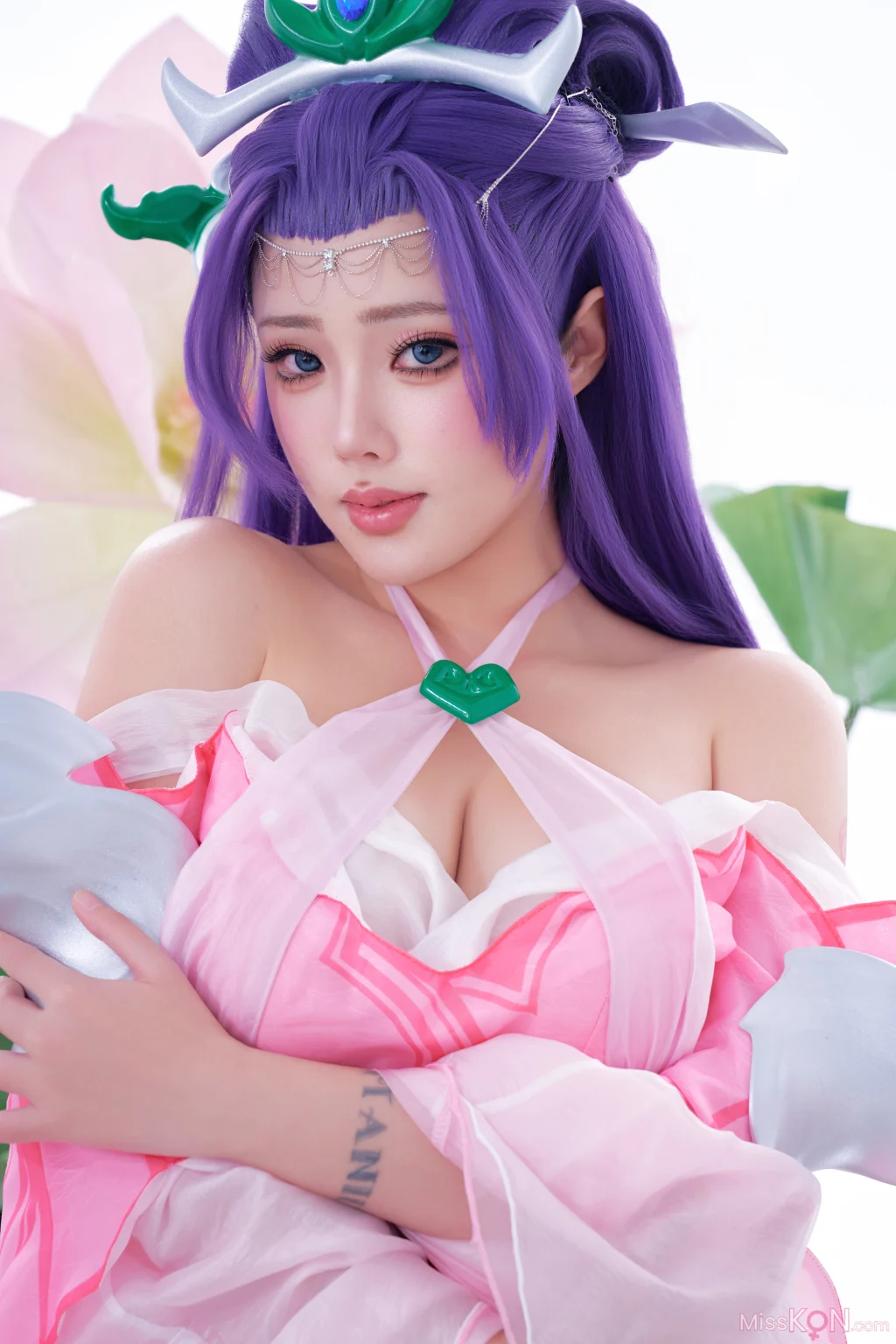 Coser@钛合金TiTi: 风仙子 (170 photos + 4 videos) Coser@钛合金TiTi: 风仙子 (170 photos + 4 videos)