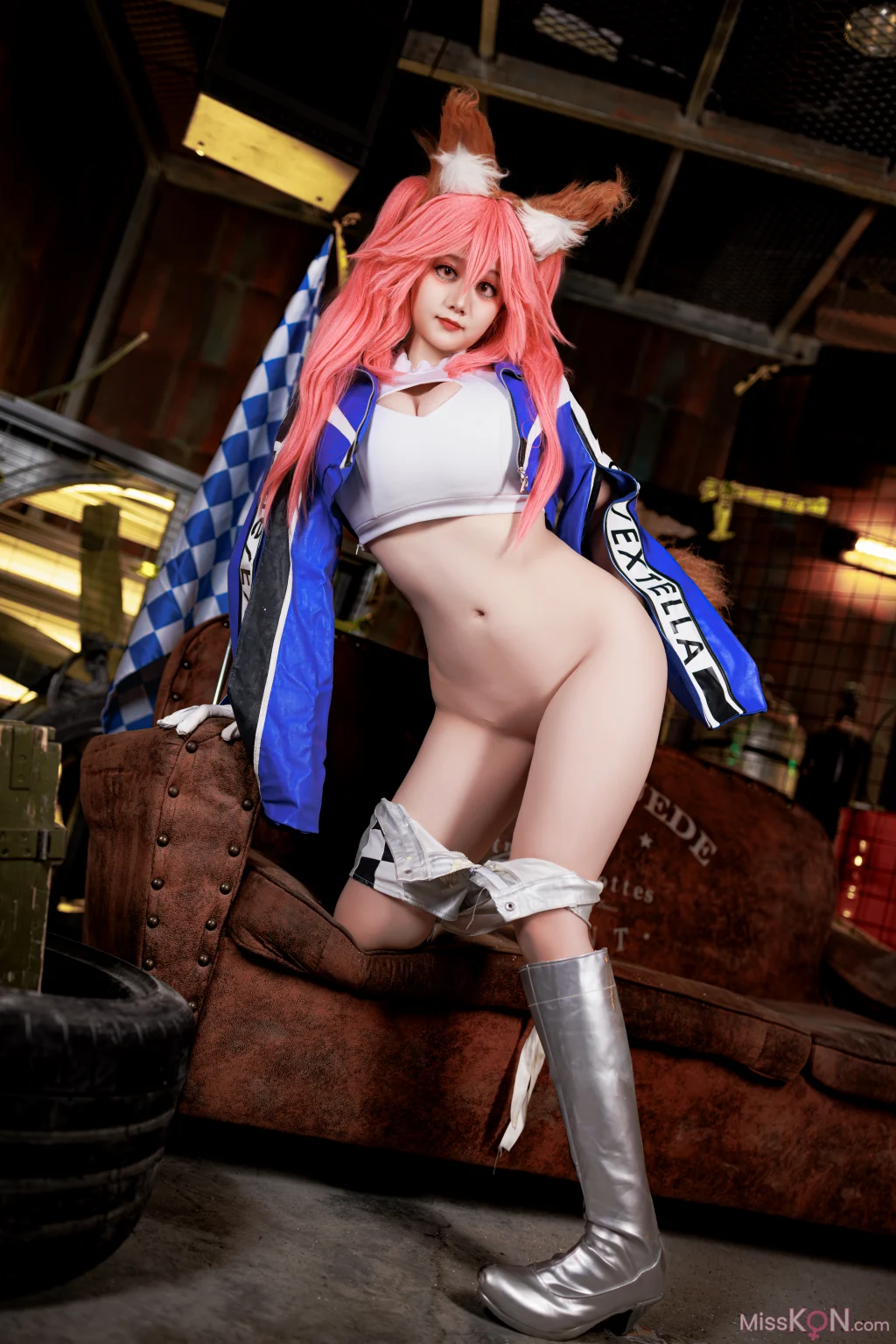 Coser@ Axue: FGO Tamamo Former Racing Suit (90 photos) Coser@ Axue: FGO Tamamo Former Racing Suit (90 photos)