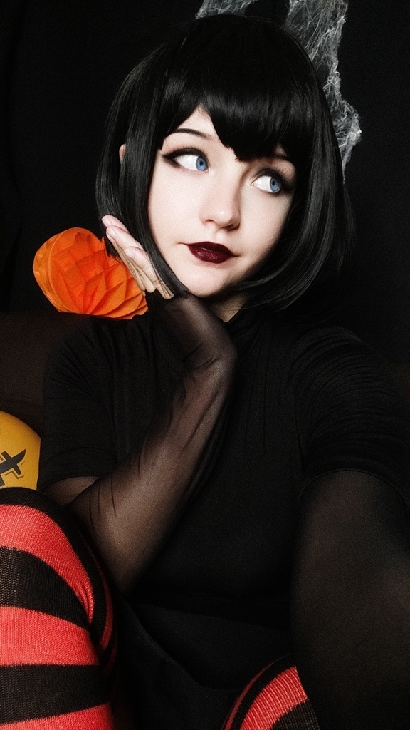 Mavis by Lyvlas Mavis by Lyvlas