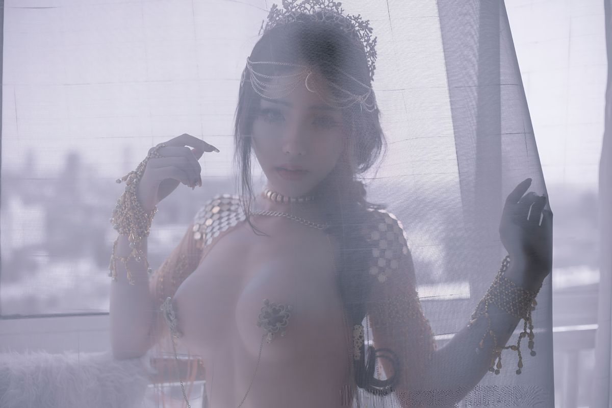 Coser@ TiTi - Princess S (47P - 3V) Coser@ TiTi - Princess S (47P - 3V)