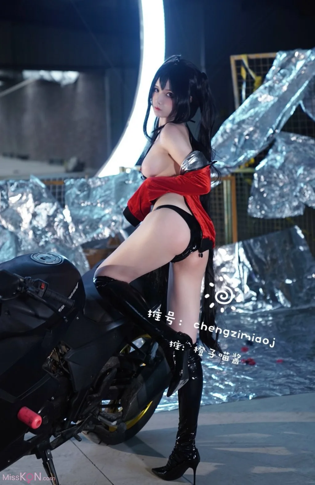 Coser@橙子喵酱: Azur Lane – 太后赛车女王 (23 photos + 2 videos) Coser@橙子喵酱: Azur Lane – 太后赛车女王 (23 photos + 2 videos)