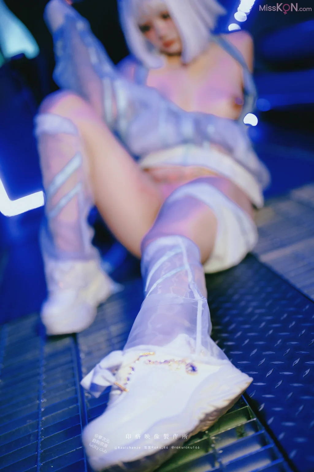 Kosar@落落: 侵略者V日常 (8K Wear.) (52 Photos + 1 Video) Kosar@落落: 侵略者V日常 (8K Wear.) (52 Photos + 1 Video)