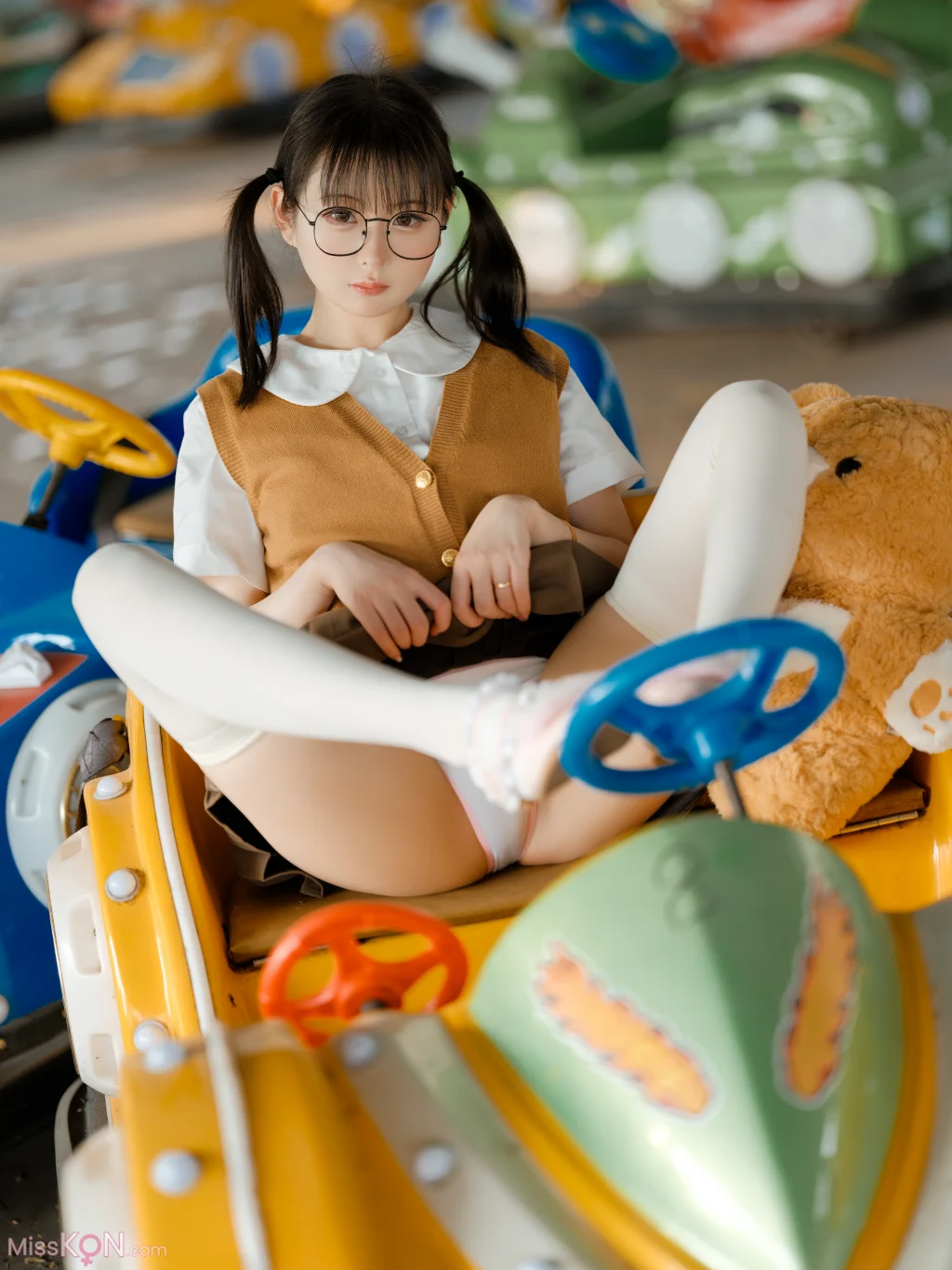 Coser@ Suzui Yoshimizu: Lost Life (61 photos + 1 video) Coser@ Suzui Yoshimizu: Lost Life (61 photos + 1 video)