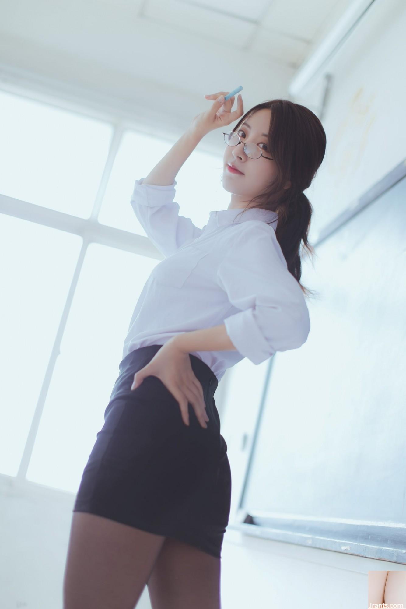 (Sewing) 黑川 – 教師ol (44P) (Sewing) 黑川 – 教師ol (44P)