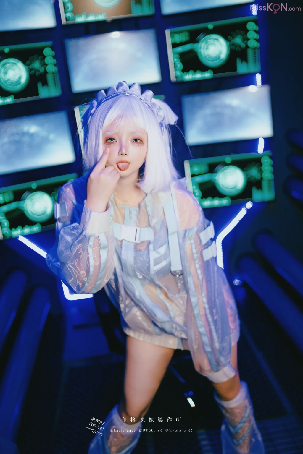Kosar@落落: 侵略者V日常 (8K Wear.) (52 Photos + 1 Video) Kosar@落落: 侵略者V日常 (8K Wear.) (52 Photos + 1 Video)