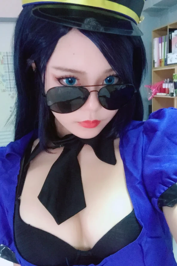 Yuuno - Officer Caitlyn 2 Yuuno - Officer Caitlyn