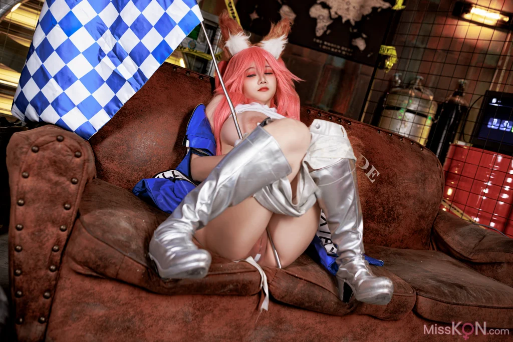 Coser@ Axue: FGO Tamamo Former Racing Suit (90 photos) Coser@ Axue: FGO Tamamo Former Racing Suit (90 photos)
