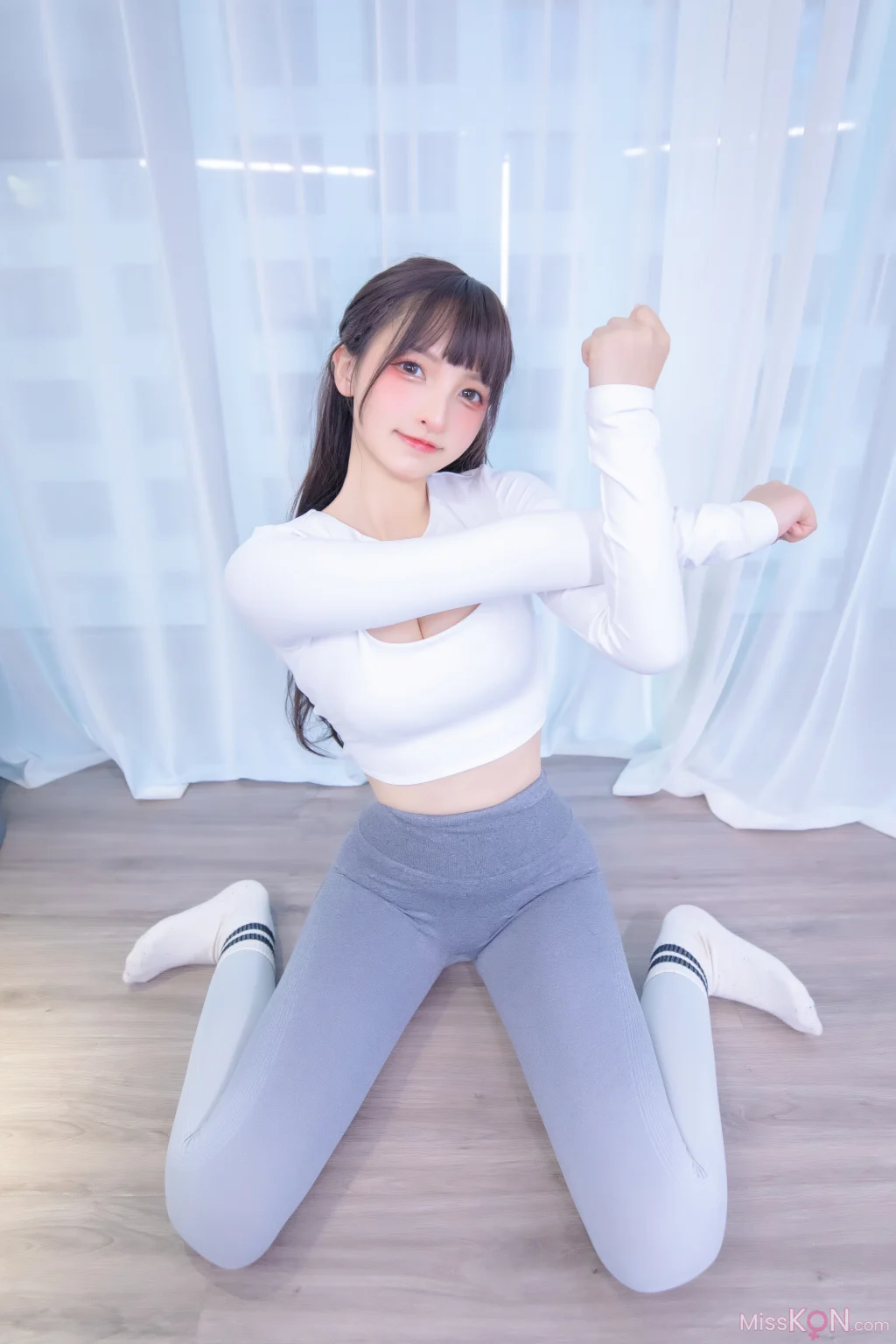 Coser@ Mafuyu Kagurazaka: Yoga Girl (75 photos) Coser@ Mafuyu Kagurazaka: Yoga Girl (75 photos)