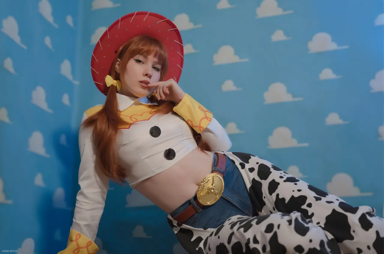 Jessie Mood ASMR Jessie Mood ASMR