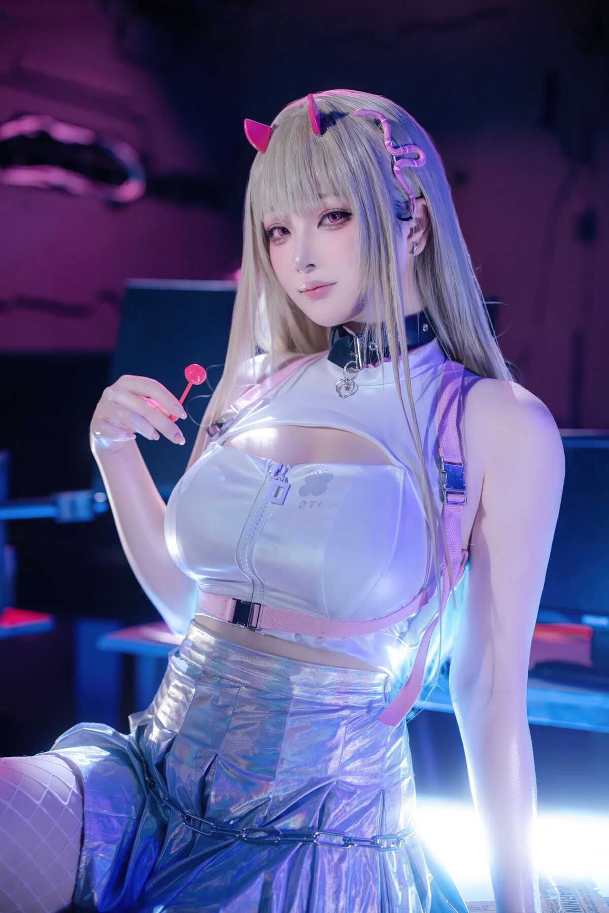 Coser@ Yuyu - Goddess of Victory, Nikki, Viper (87P) Coser@ Yuyu - Goddess of Victory, Nikki, Viper (87P)