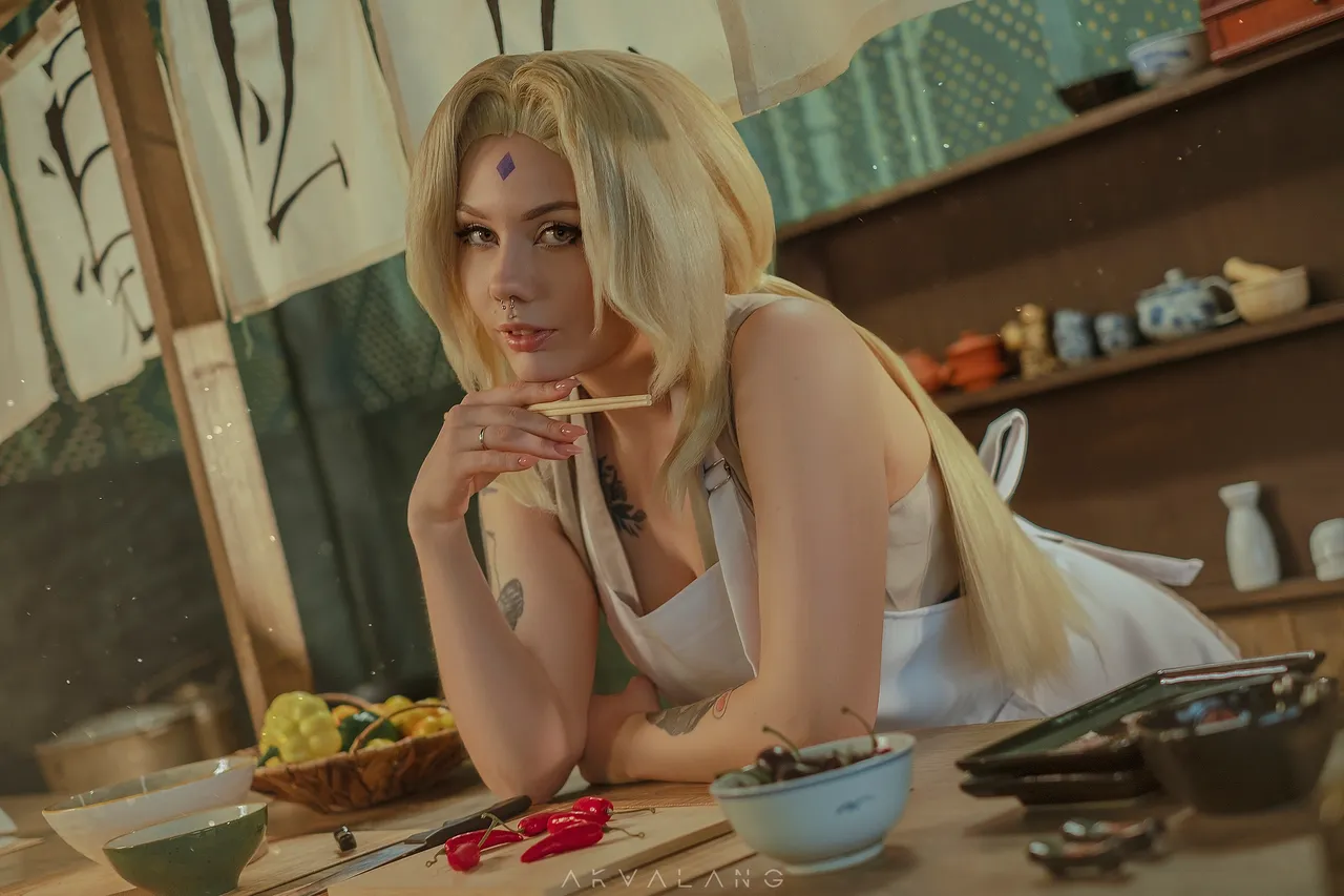 Risa San - Tsunade Risa San - Tsunade