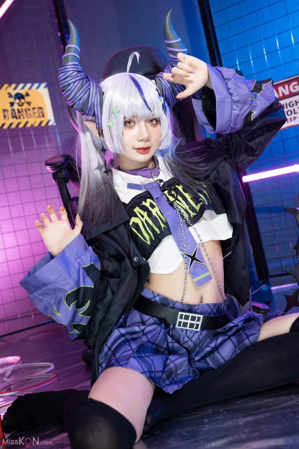 Coser@PoppaChan: Laplus in New Outfit (46 photos + 11 videos) Coser@PoppaChan: Laplus in New Outfit (46 photos + 11 videos)