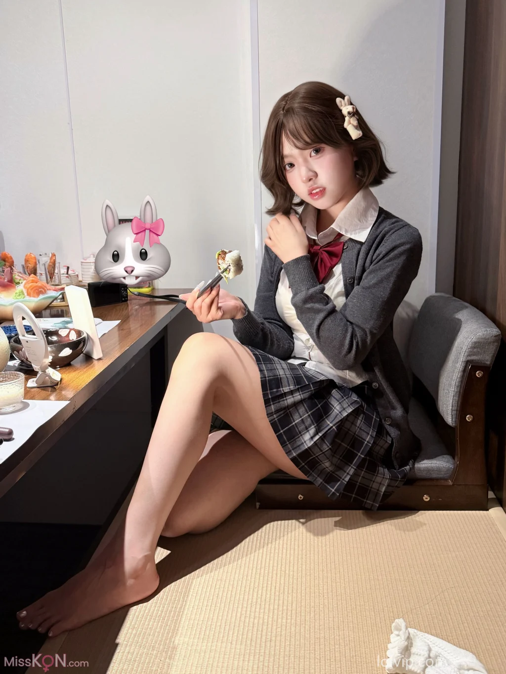 Coser@ Your True U: Snack Review (65 photos + 2 videos) Coser@ Your True U: Snack Review (65 photos + 2 videos)