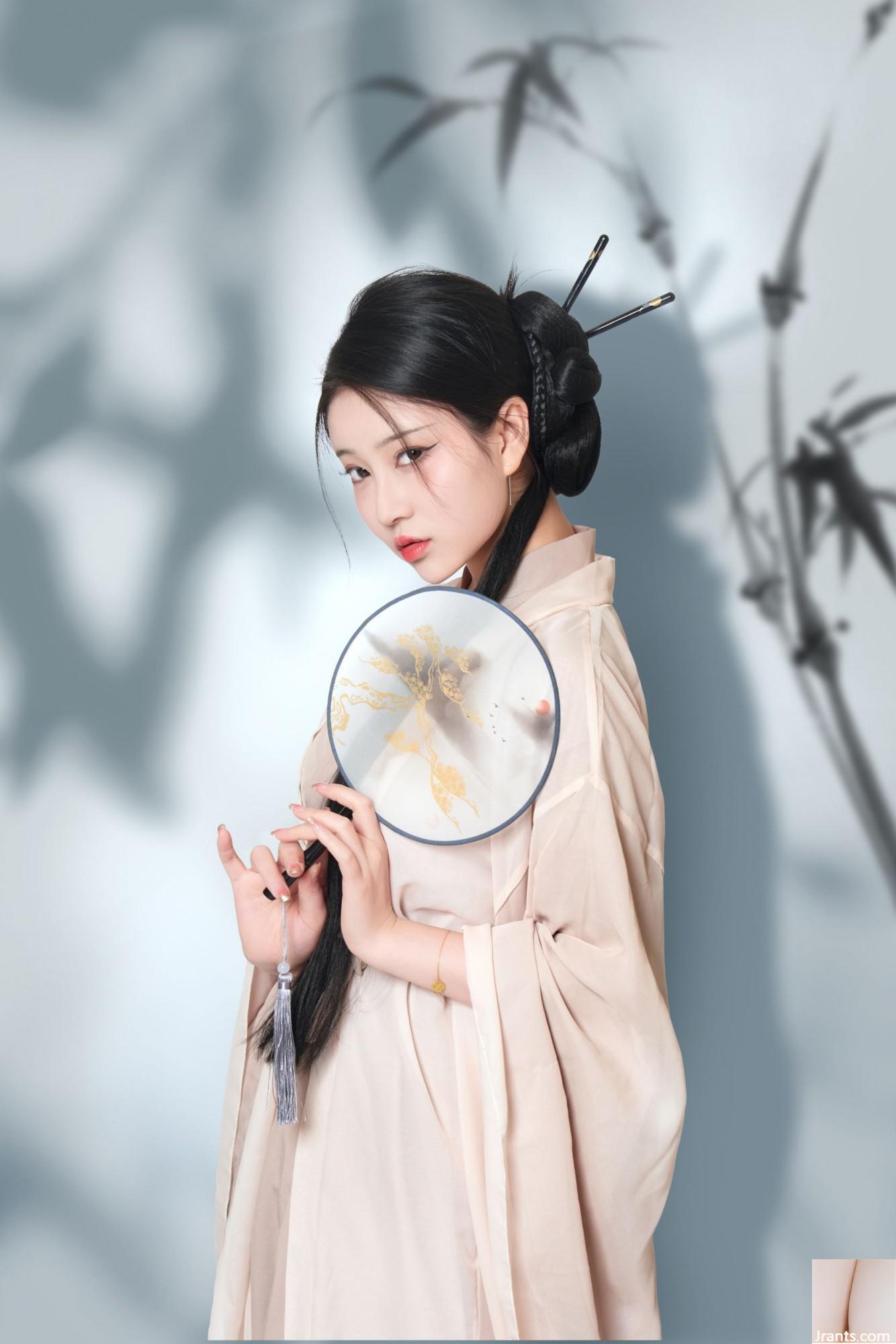 (Coser) Nian Nian – Qing Si (20P) (Coser) Nian Nian – Qing Si (20P)
