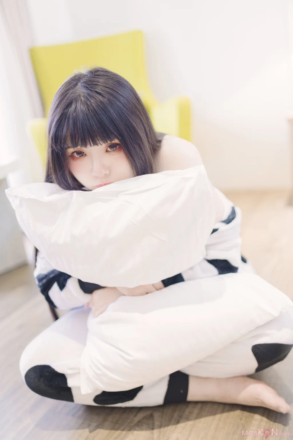 Coser@慕慕Momo: 奶牛Milky (56 photos + 1 video) Coser@慕慕Momo: 奶牛Milky (56 photos + 1 video)