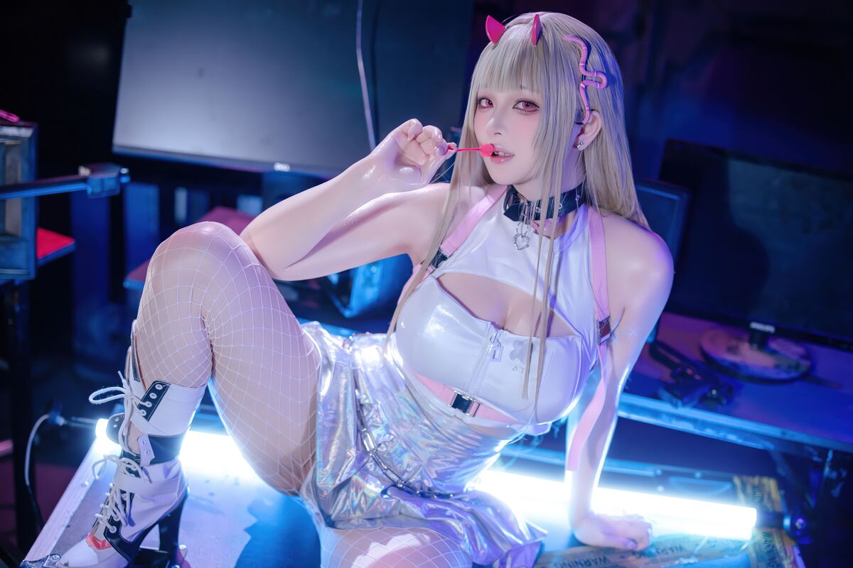 Coser@ Yuyu - Goddess of Victory, Nikki, Viper (87P) Coser@ Yuyu - Goddess of Victory, Nikki, Viper (87P)