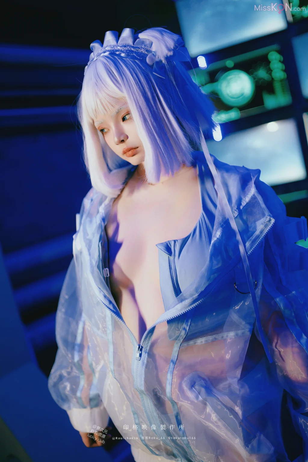 Kosar@落落: 侵略者V日常 (8K Wear.) (52 Photos + 1 Video) Kosar@落落: 侵略者V日常 (8K Wear.) (52 Photos + 1 Video)