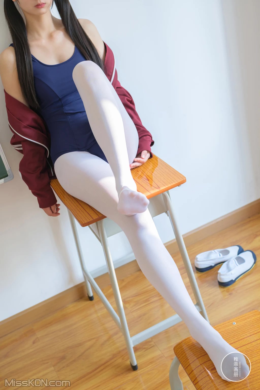 Coser@稚乖画册: 夜夜 死库水 (88 photos + 1 video) Coser@稚乖画册: 夜夜 死库水 (88 photos + 1 video)